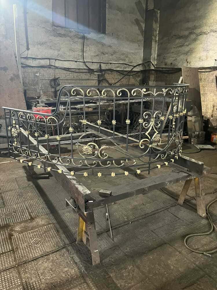 Производство кованых входных групп